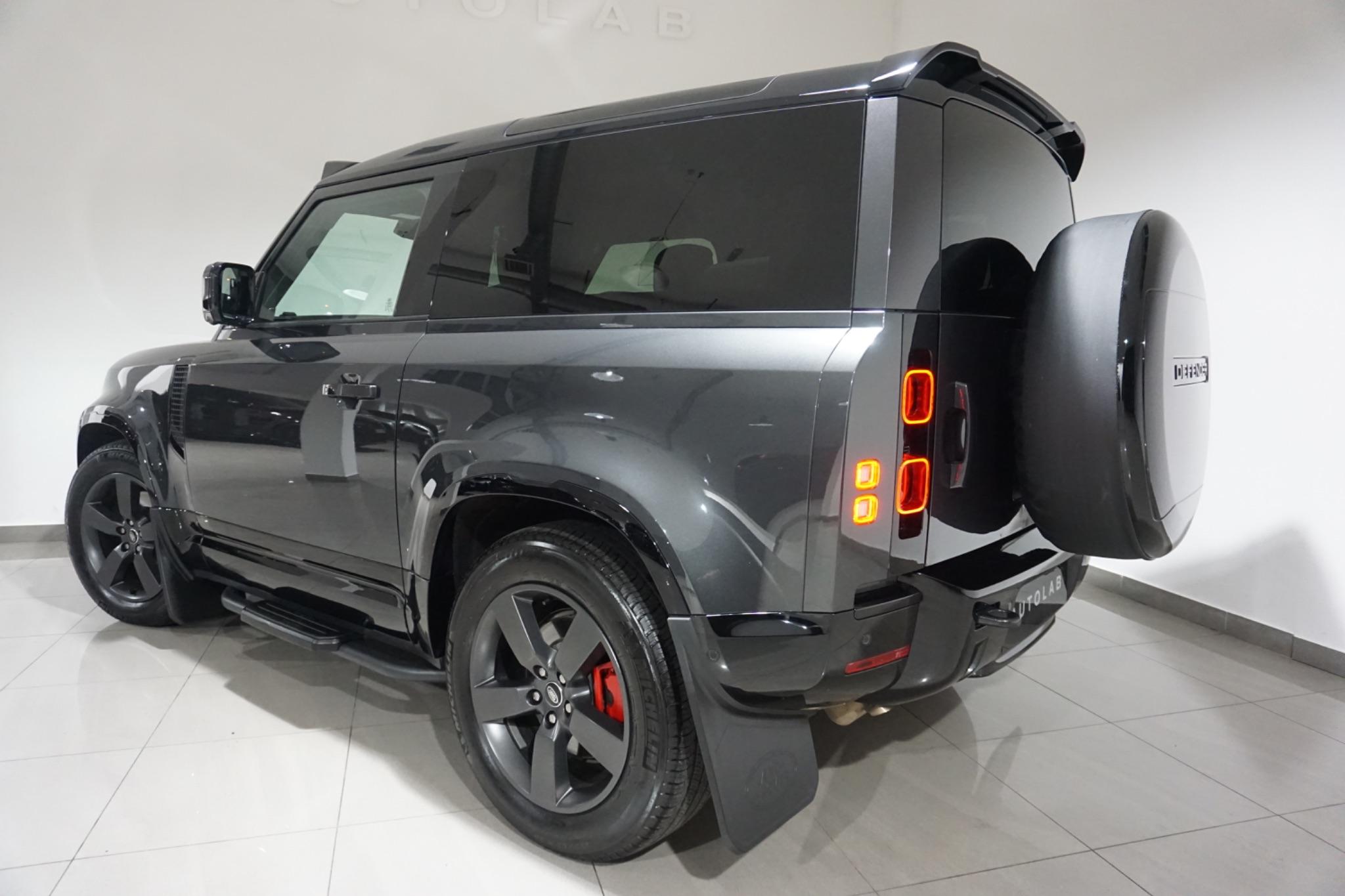 Land Rover Defender 90 3.0 D300 MHEV X-Dynamic HSE Hard Top SUV Auto 4WD SWB Euro 6 (s/s) 3dr